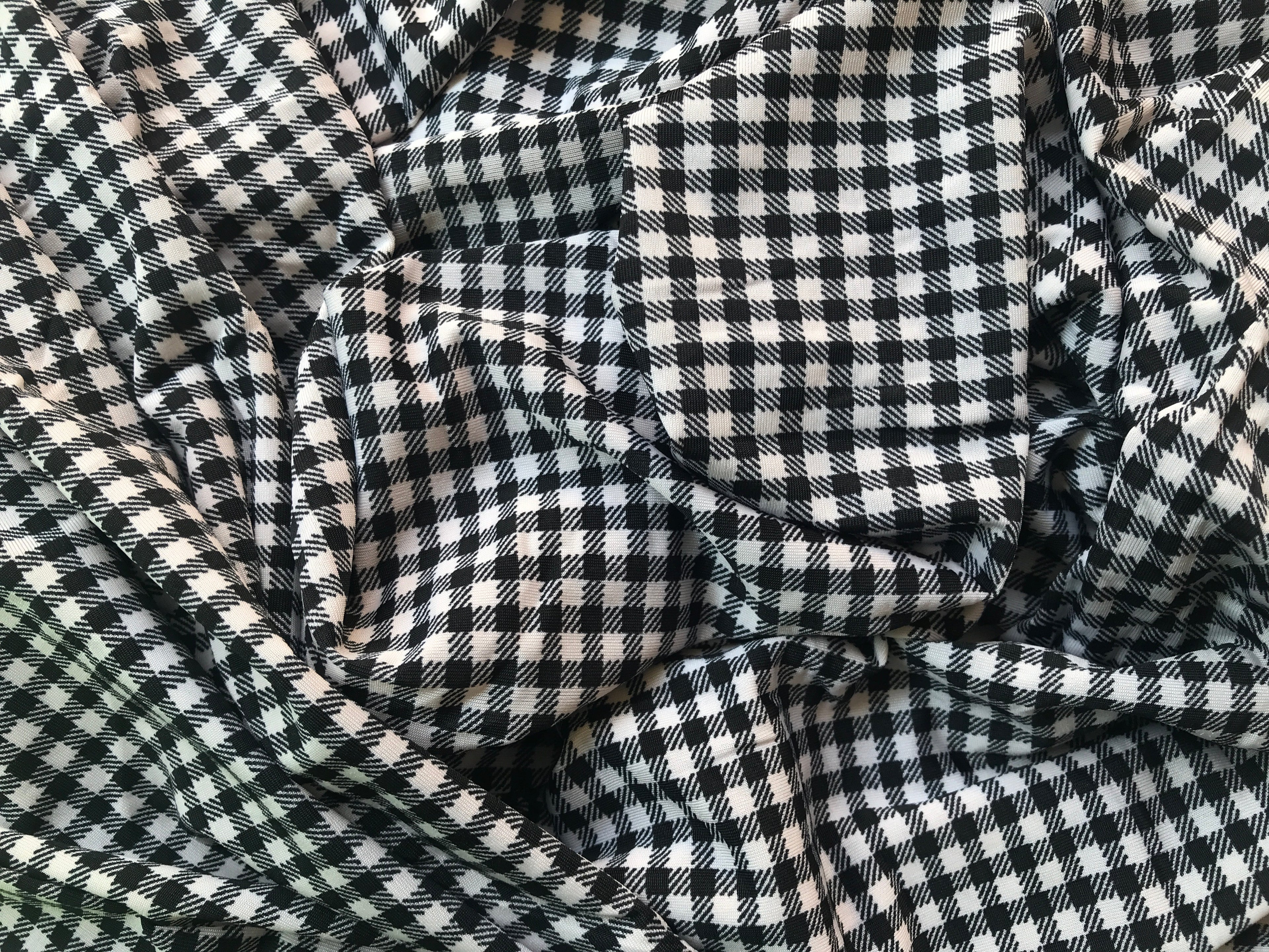 Pantalón Cuadros Vichy Negro – Cintura Elástica y Bolsillos