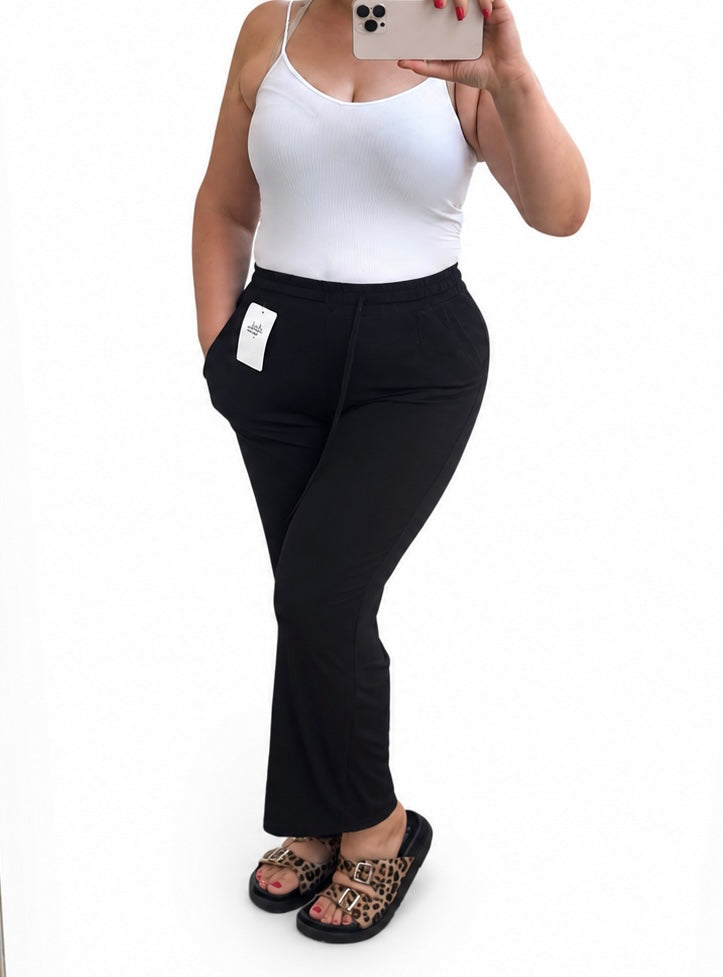 Pantalón Palazzo Negro – Cintura Elástica y Bolsillos