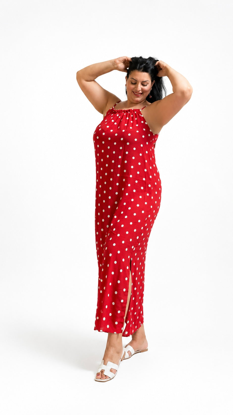 Vestido Largo Rojo de Lunares – Tirantes Finos y Abertura