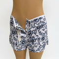 Shorts Playeros con Estampado Floral Azul y Bolsillo para Móvil - Estilo Tropical