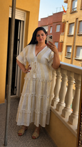 Vestido borlas con detalles dorados