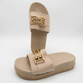 Sandalias con Plataforma y Hebilla Dorada Beige